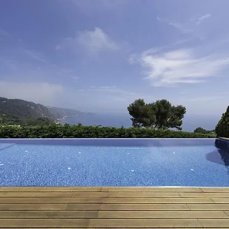 Zonas Hermosas Y Exclusivas De La Costa Brava Girona